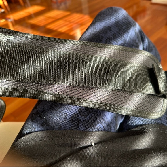 Fire Team Fit weight lifting belt.  Size small.  Barely used. - Picture 3 of 4